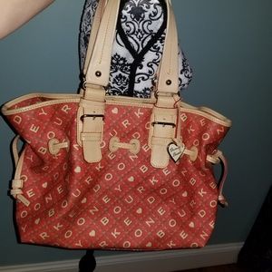 Dooney & Bourke Set